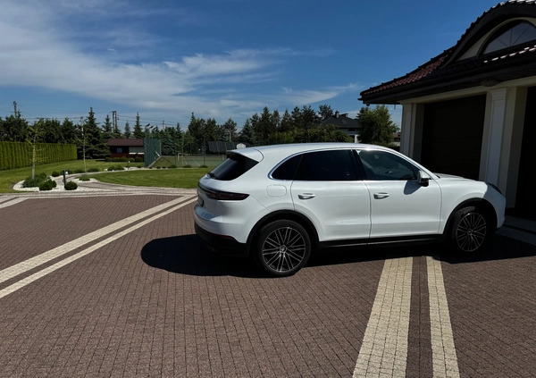 Porsche Cayenne cena 265000 przebieg: 125000, rok produkcji 2018 z Dębica małe 22